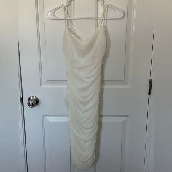 Oh Polly Ivory Ruched Midi Dress size 4 - Picture 2 of 4